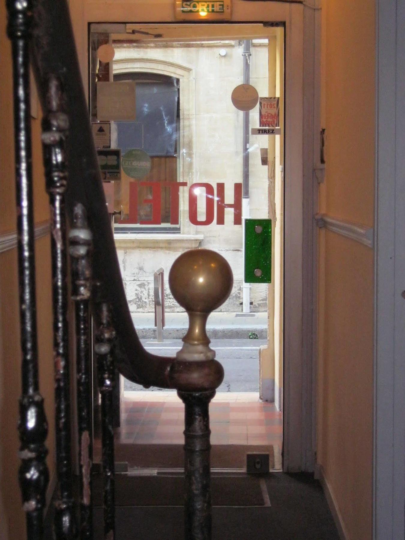 Hotel Innova Cardabella Avignon Exteriör bild